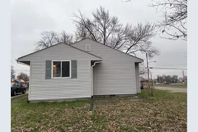 1820 Midway Avenue NE, Canton, OH 44705 - Photo 5