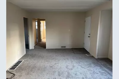 1820 Midway Avenue NE, Canton, OH 44705 - Photo 7