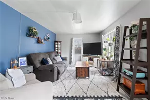 702 Sherwood Dr, Wooster, OH 44691 - Photo 5