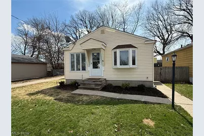 17201 Martha Road, Loveland, OH 44135 - Photo 1