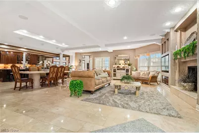 1311 Chantilly Circle NE, Canton, OH 44721 - Photo 13