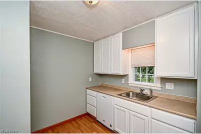 1699 Sunset Avenue, Akron, OH 44301 - Photo 7