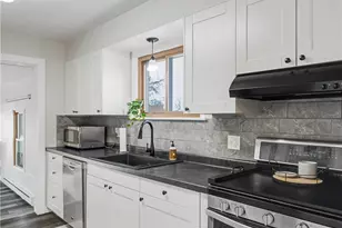 2682 9th St, Cuyahoga Falls, OH 44221 - Photo 7