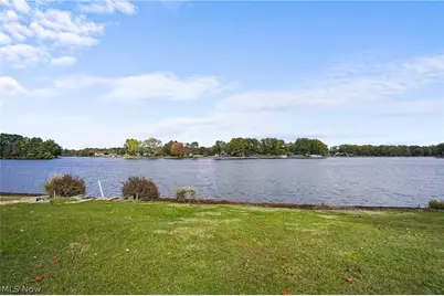 410 Geneva Point, Roaming Shores, OH 44084 - Photo 3