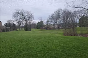 9910 Country Club Cir, Twinsburg, OH 44087 - Photo 19