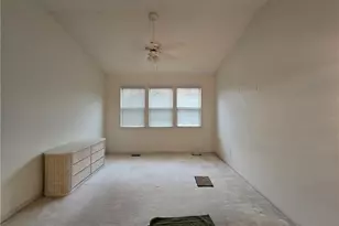 9910 Country Club Cir, Twinsburg, OH 44087 - Photo 11