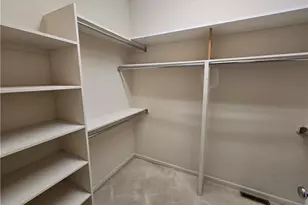 9910 Country Club Cir, Twinsburg, OH 44087 - Photo 13