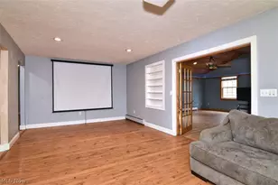 8803 Evergreen Dr, Mentor, OH 44060 - Photo 9