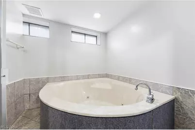 26772 Skyline Drive, Olmsted Twp, OH 44138 - Photo 37