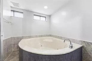 26772 Skyline Dr, Olmsted Twp, OH 44138 - Photo 37