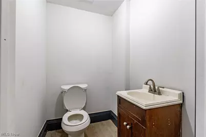 8403 Detroit Avenue, Loveland, OH 44102 - Photo 23