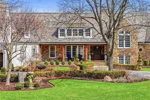 809 Village Trails, Gates Mills, OH 44040 - Photo 3