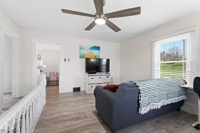 110 Dewey Avenue, Freeport, OH 43973 - Photo 19