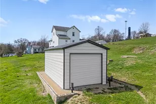 110 Dewey Ave, Freeport, OH 43973 - Photo 27