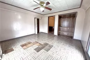 74 E Whitney Ave, Shelby, OH 44875 - Photo 13