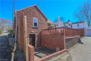 319 Superior St, Louisville, OH 44641 - Photo 5
