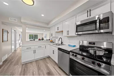 21045 Southbend Circle #8, Rocky River, OH 44116 - Photo 5