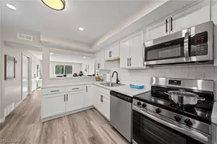 21045 Southbend Cir, Rocky River, OH 44116 - Photo 5