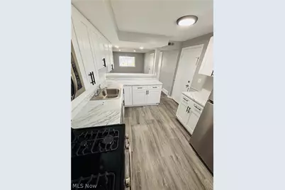 21045 Southbend Circle #9, Rocky River, OH 44116 - Photo 3