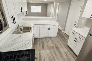 21045 Southbend Cir, Rocky River, OH 44116 - Photo 3