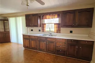 90 Mulberry St, Mt Pleasant, OH 43939 - Photo 7