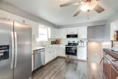 6826 Lynett Drive, Parma, OH 44129 - Photo 9
