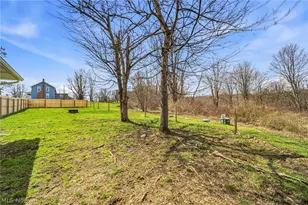 15904 Claridon Troy Rd, Burton, OH 44021 - Photo 25