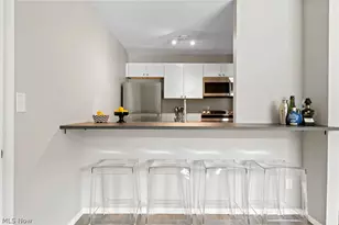 10524 Clifton Blvd, Loveland, OH 44102 - Photo 3