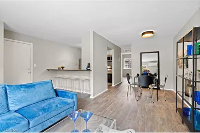 10524 Clifton Boulevard #301, Loveland, OH 44102 - Photo 9