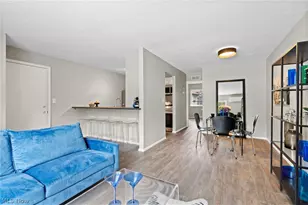 10524 Clifton Blvd, Loveland, OH 44102 - Photo 9