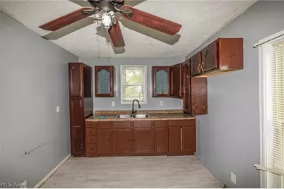 124 E 32nd Street, Lorain, OH 44055 - Photo 19