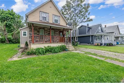 124 E 32nd Street, Lorain, OH 44055 - Photo 1