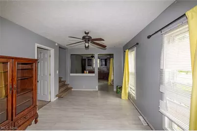 124 E 32nd Street, Lorain, OH 44055 - Photo 9