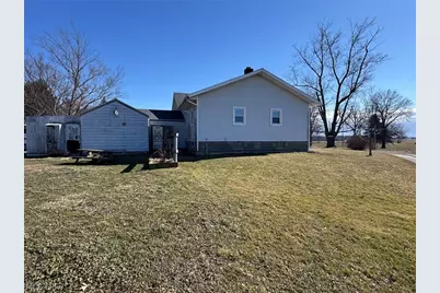 10131 Columbus Road NE, Louisville, OH 44641 - Photo 3