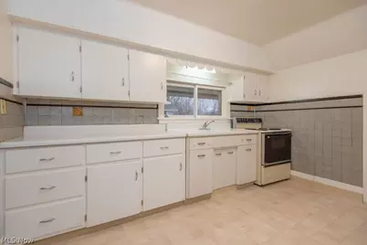 246 Grant Street, Ravenna, OH 44266 - Photo 17