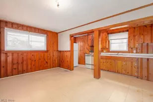 246 Grant St, Ravenna, OH 44266 - Photo 3