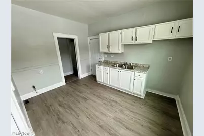 9215 Yale Avenue, Loveland, OH 44108 - Photo 7