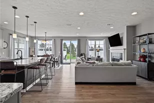 157 Kensington Wy, Elyria, OH 44035 - Photo 9