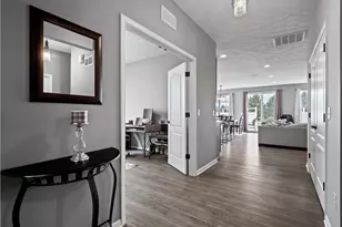 157 Kensington Wy, Elyria, OH 44035 - Photo 7