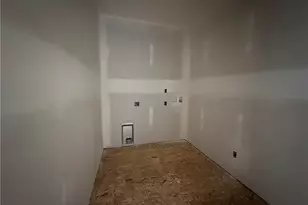 111 Crimson Circle, Dover, OH 44622 - Photo 5