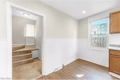 9610 Edmunds Avenue, Loveland, OH 44106 - Photo 9