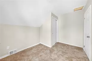 9610 Edmunds Ave, Loveland, OH 44106 - Photo 29