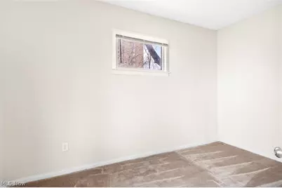 9610 Edmunds Avenue, Loveland, OH 44106 - Photo 13