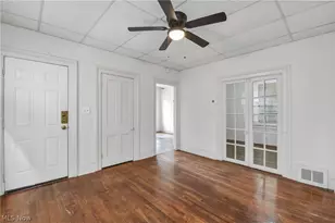 2815 Monroe Ave, Loveland, OH 44113 - Photo 9