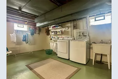 7915 Brookwood Street NE, Warren, OH 44484 - Photo 29