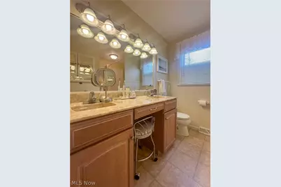 7915 Brookwood Street NE, Warren, OH 44484 - Photo 35