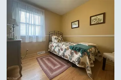 7915 Brookwood Street NE, Warren, OH 44484 - Photo 41