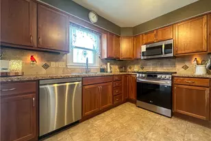 7915 Brookwood St NE, Warren, OH 44484 - Photo 13