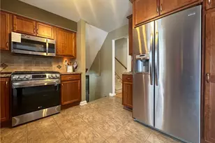 7915 Brookwood St NE, Warren, OH 44484 - Photo 17