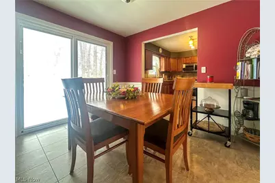 7915 Brookwood Street NE, Warren, OH 44484 - Photo 9